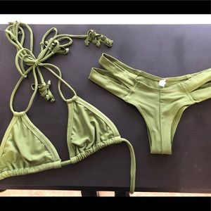 Montce bikini Large top/small cheeks bottom